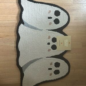 Hand Hooked Ghost Rug - Viral on TikTok